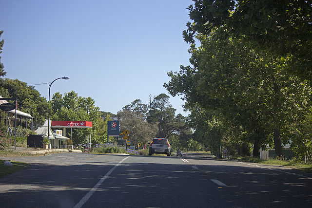 Barton Highway, Murrumbateman (image)