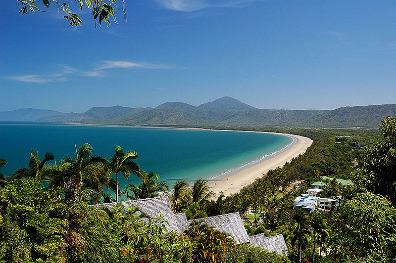 Four Mile Beach, Port Douglas, QLD (image)